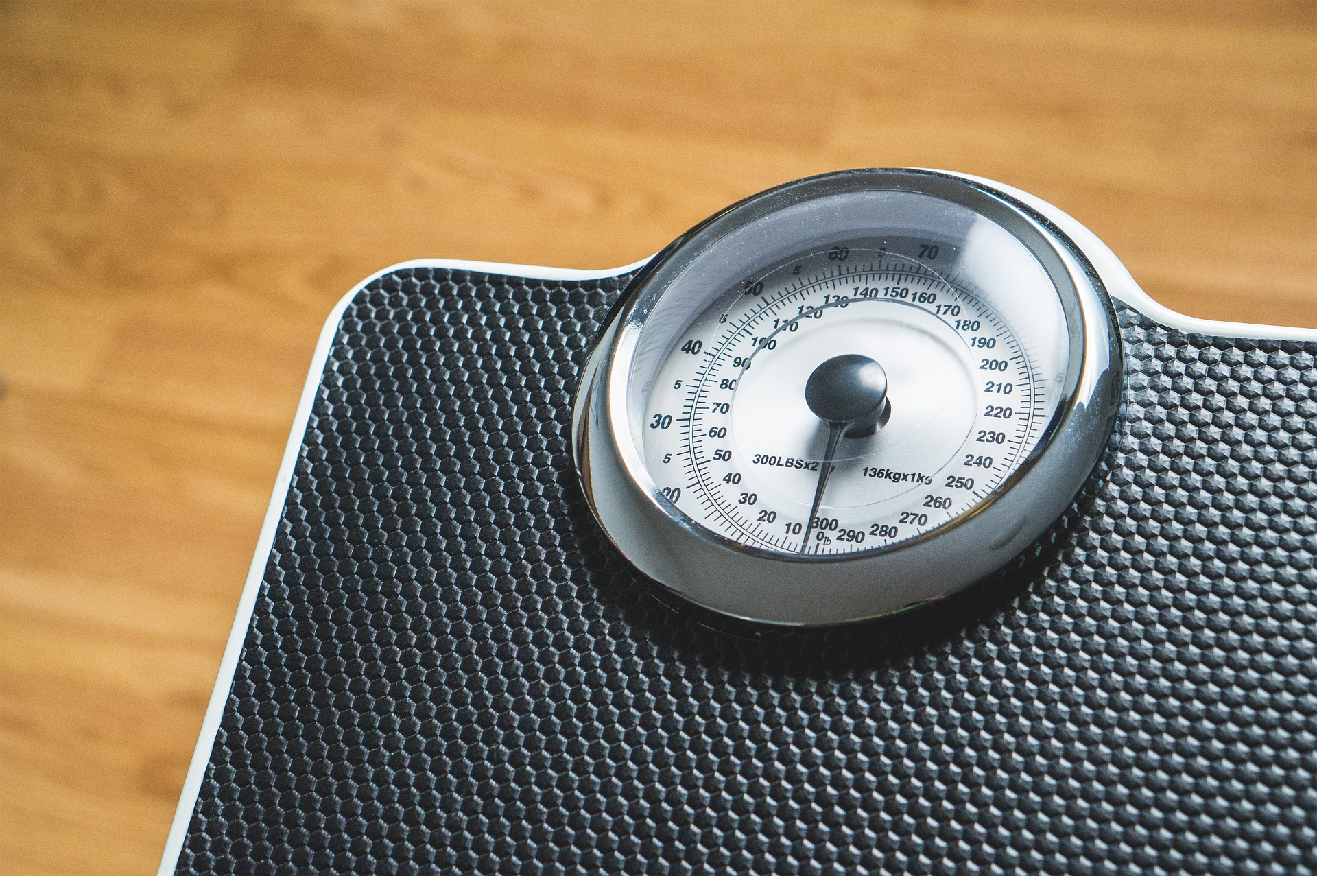 Confronto tra le diete Atkins, Ornish, Weight Watchers e Zona in funzione della perdita di peso e della riduzione del rischio cardiovascolare: studio d’intervento randomizzato.