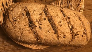Pane integrale con grano saraceno e semi oleosi